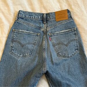 Levi’s 70’s High Flare